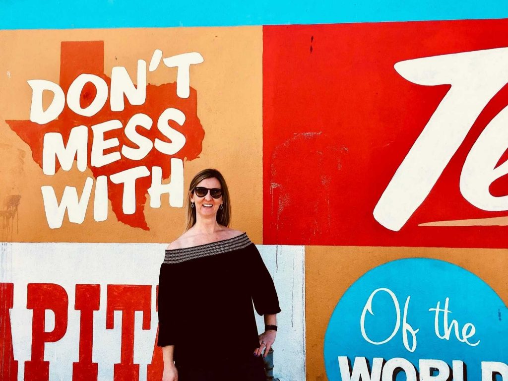 Don't Mess With Texas mural