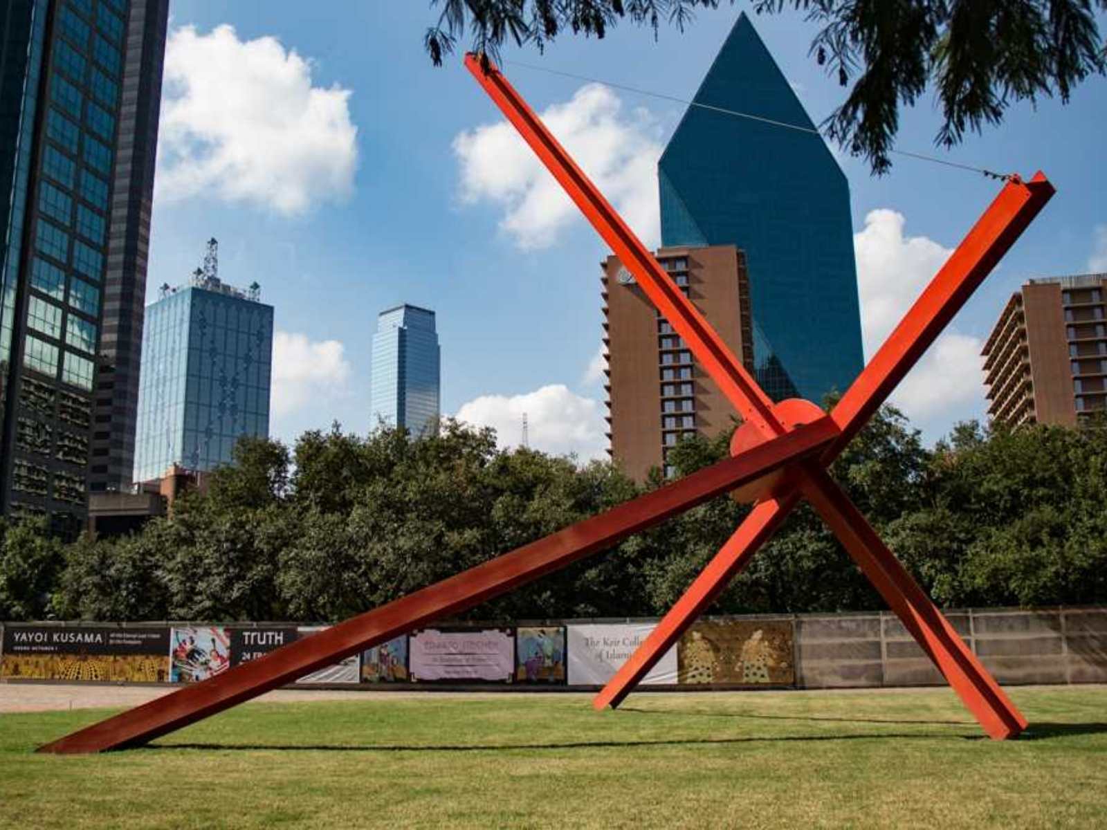 sculpture at Museum of Modern Art Dallas