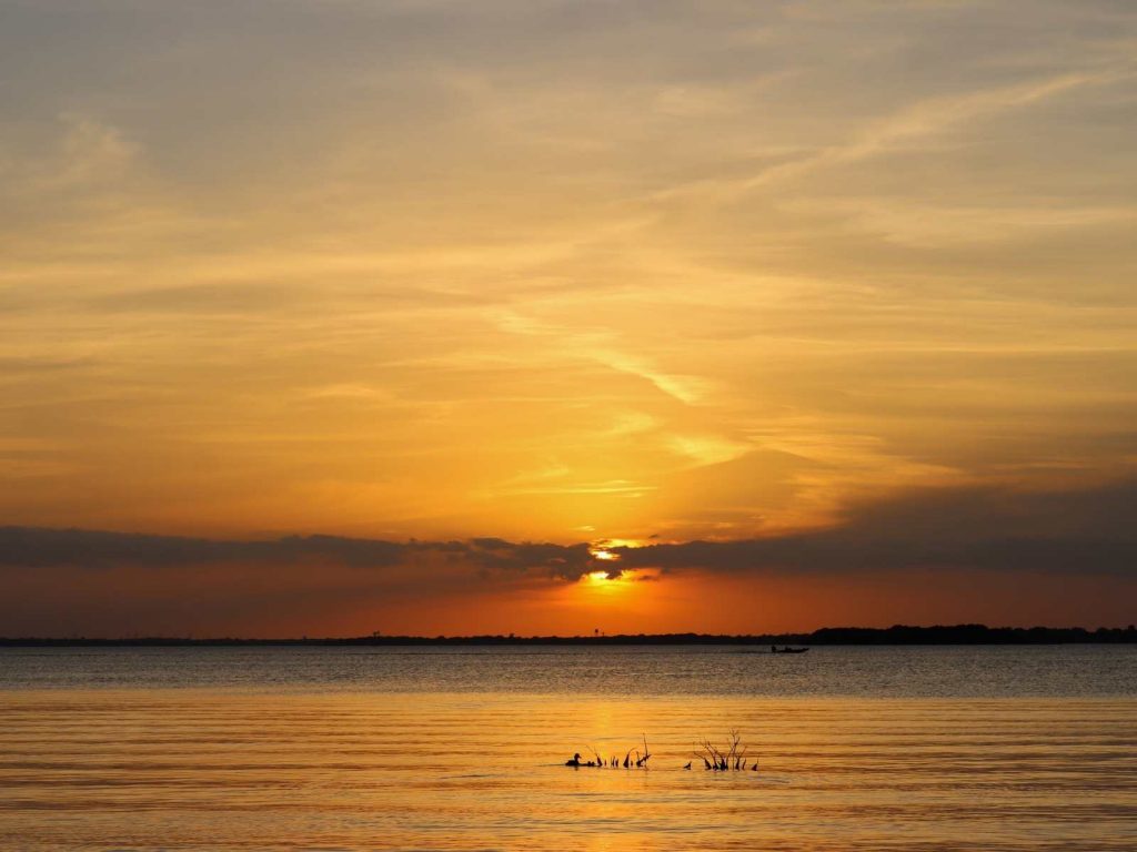 sunset over lake Lavon-beaches in Dallas